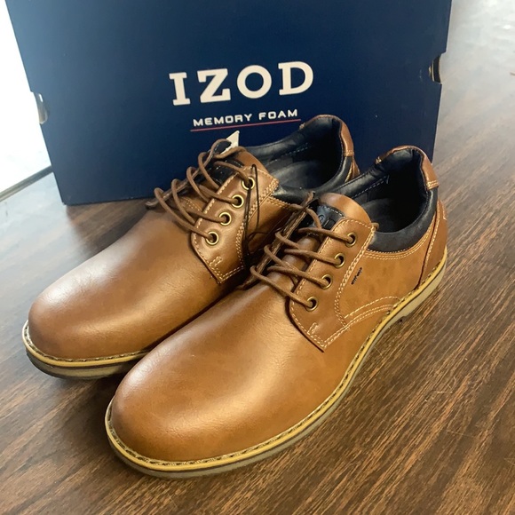 NIB Izod Men’s Cal Low Top Memory Foam Shoes Brown - Picture 3 of 6